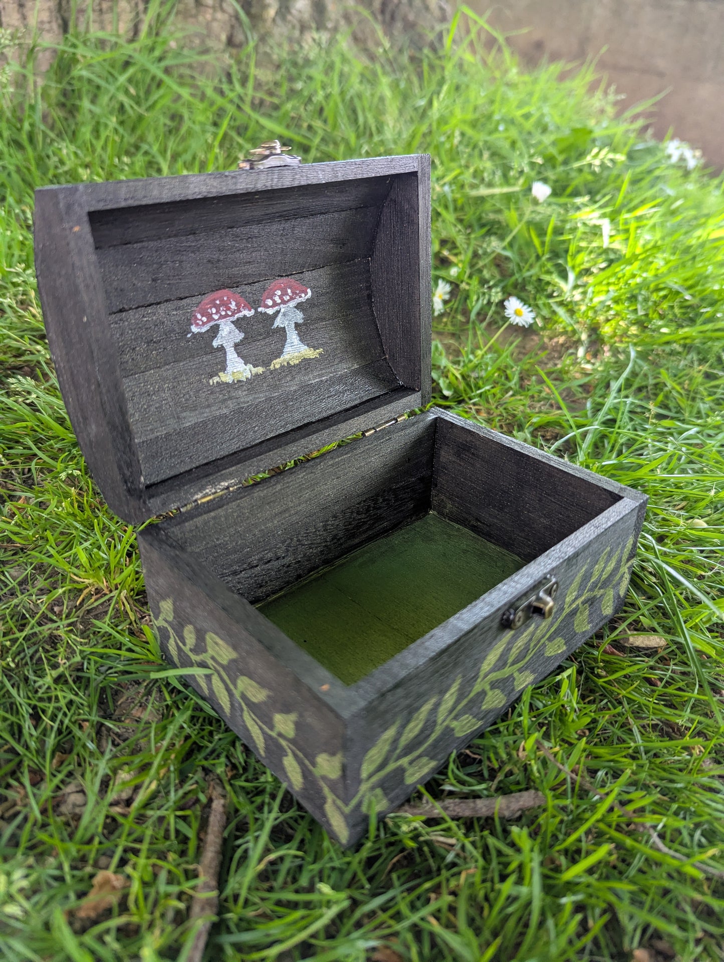 Dreaming Of Mushrooms - Small Trinket Box