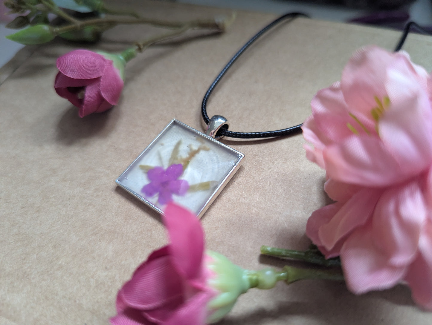 Purple Bloom - Dried Flower Necklace